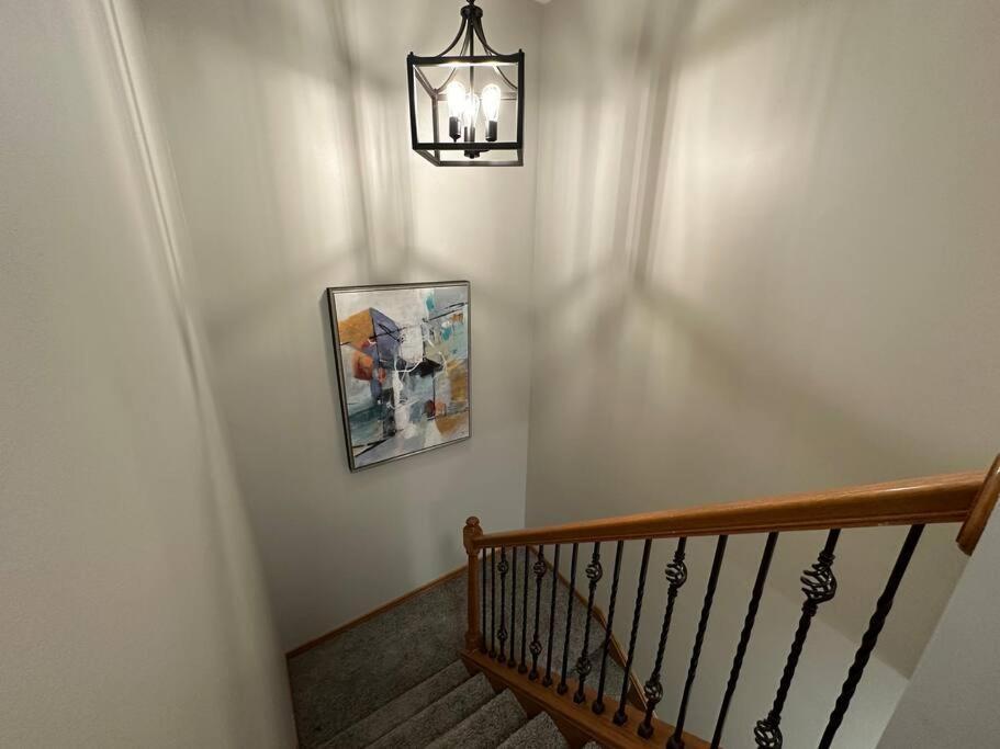 Inviting 3 Bed 2.5 Bath Townhome In Wadsworth Bagian luar foto